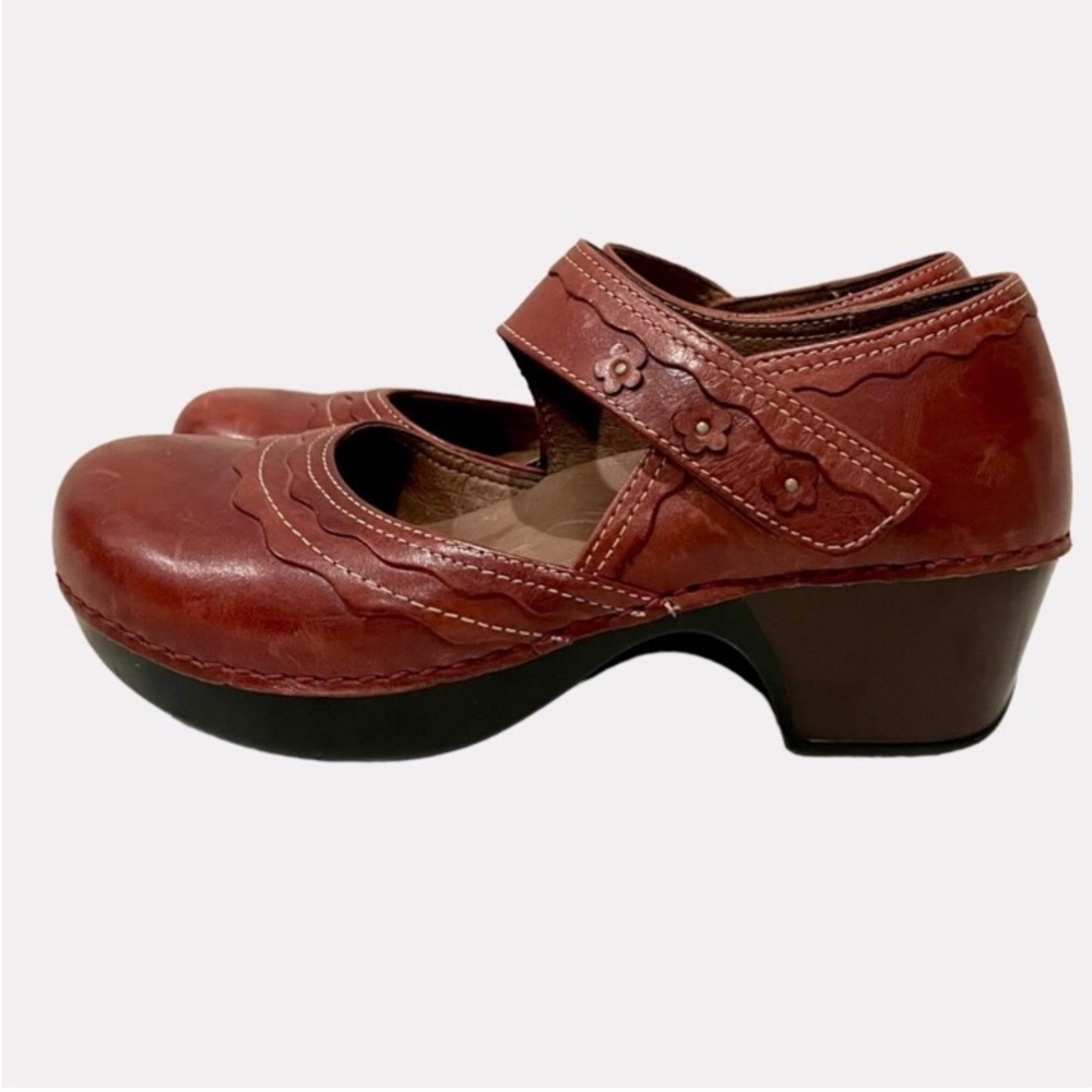 Dansko Harlow Leather Mary Jane Clogs Flowers Scalloped Details Sz 39